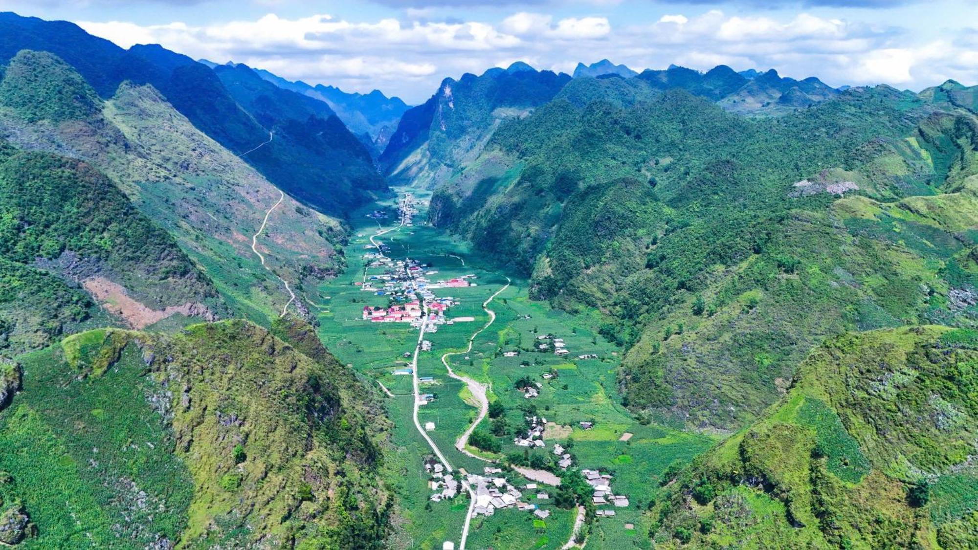 Thuy Anh Hotel Ха Жианг Екстериор снимка
