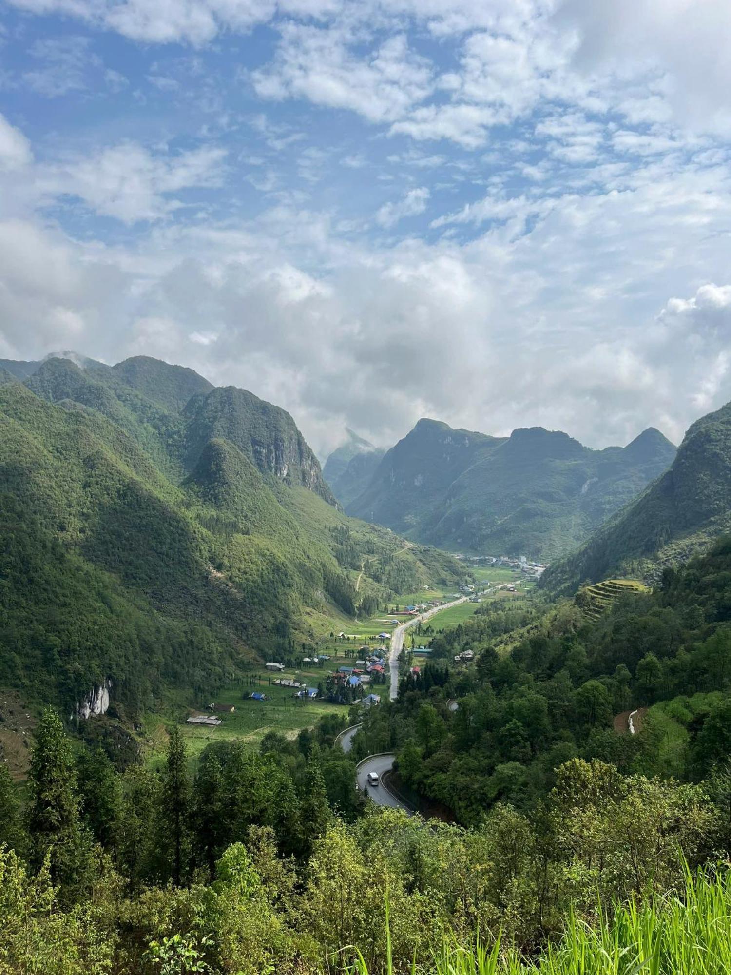 Thuy Anh Hotel Ха Жианг Екстериор снимка