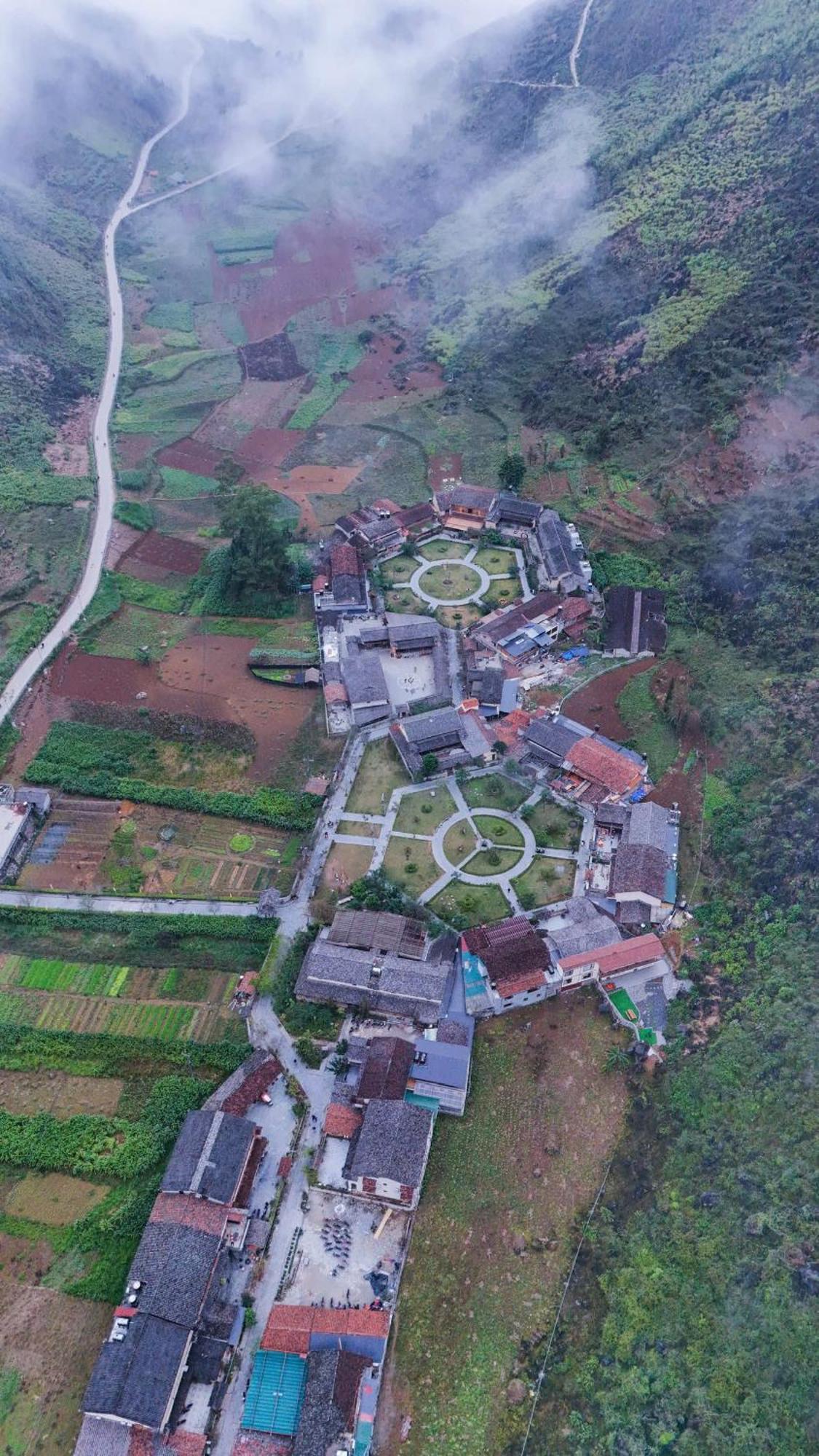 Thuy Anh Hotel Ха Жианг Екстериор снимка