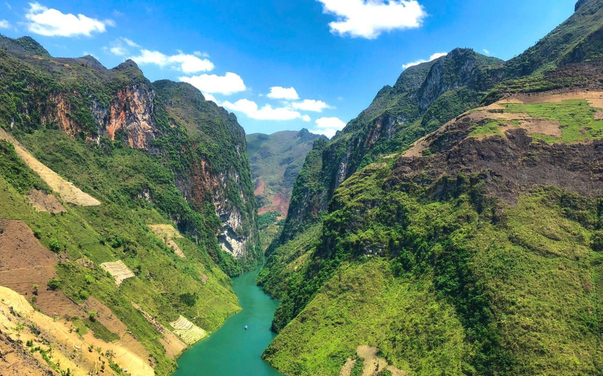 Thuy Anh Hotel Ха Жианг Екстериор снимка