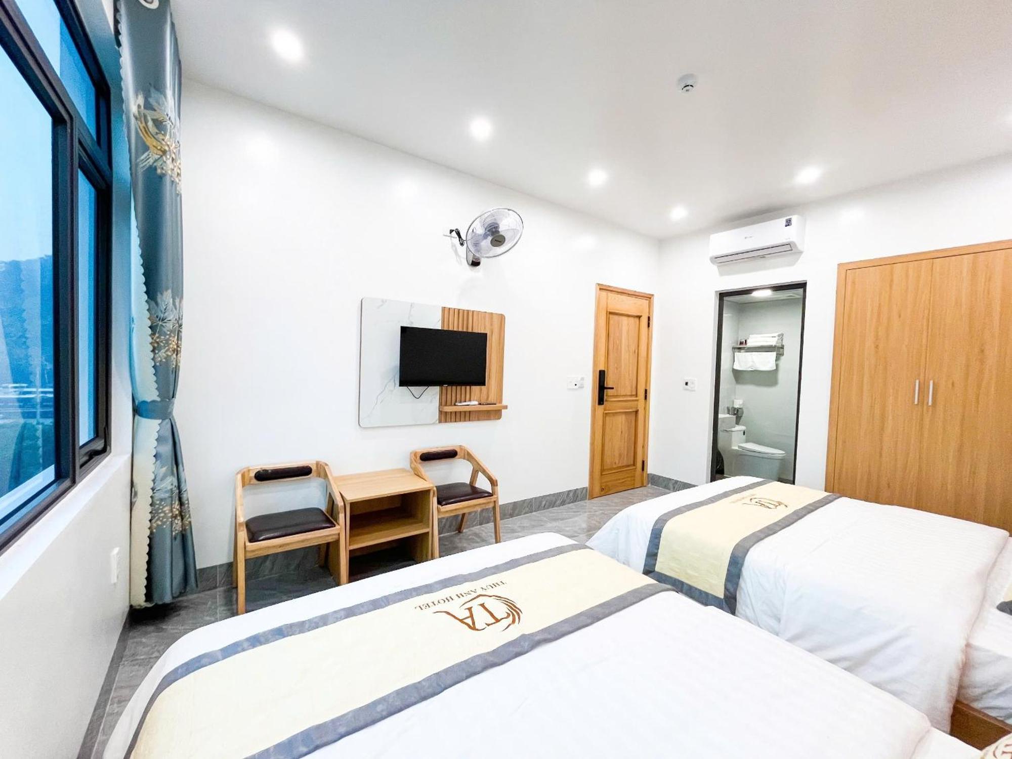 Thuy Anh Hotel Ха Жианг Екстериор снимка