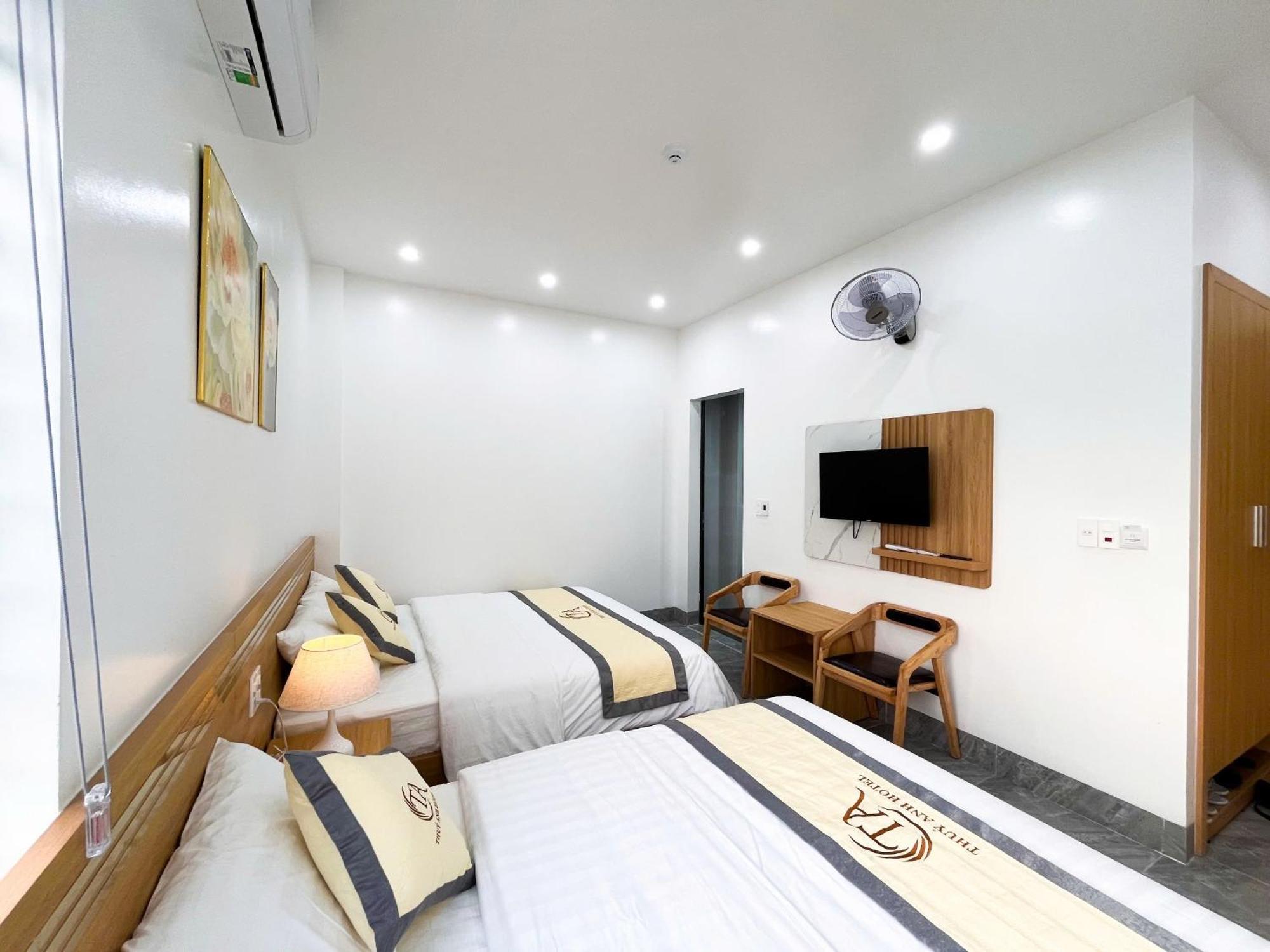 Thuy Anh Hotel Ха Жианг Екстериор снимка