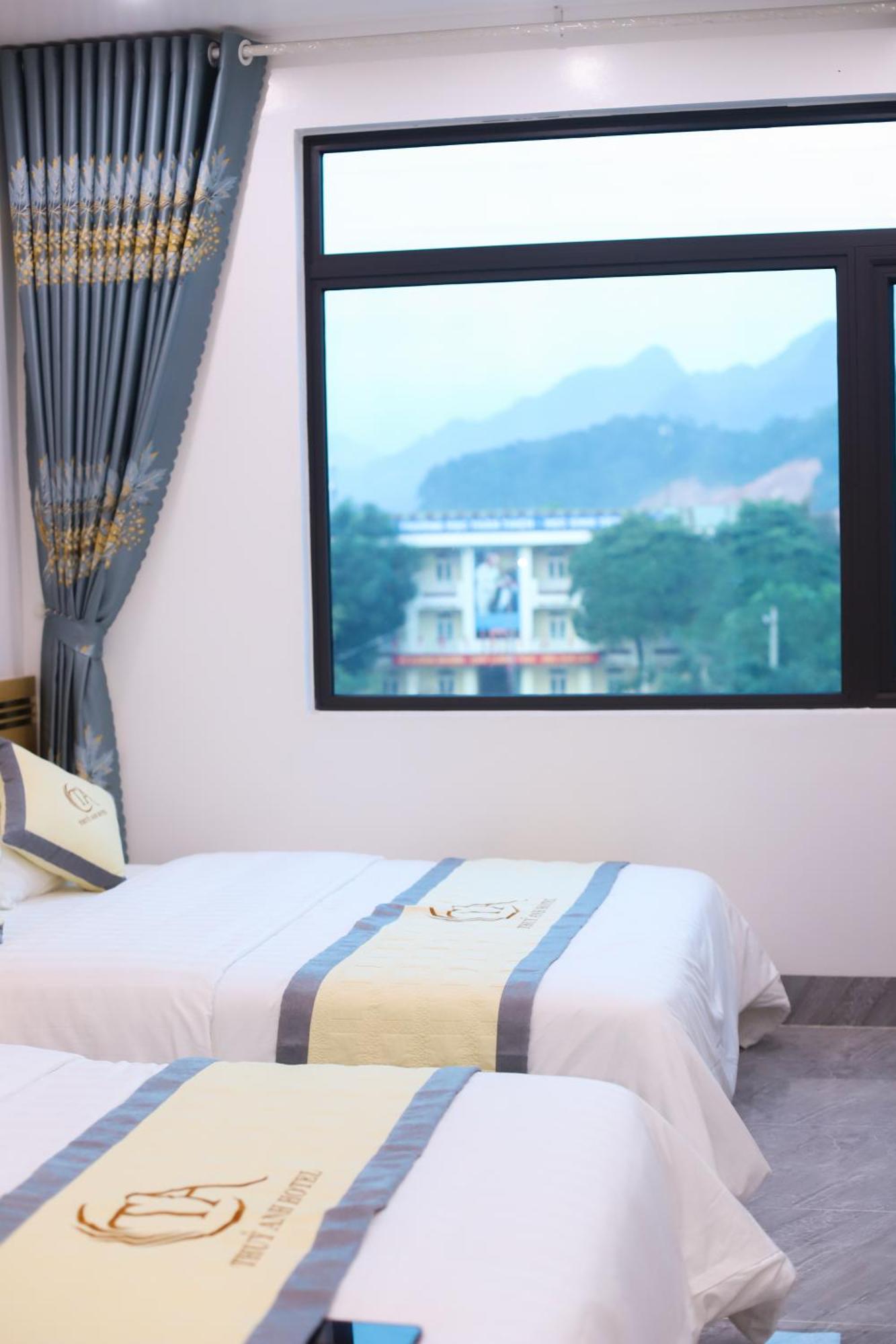 Thuy Anh Hotel Ха Жианг Екстериор снимка
