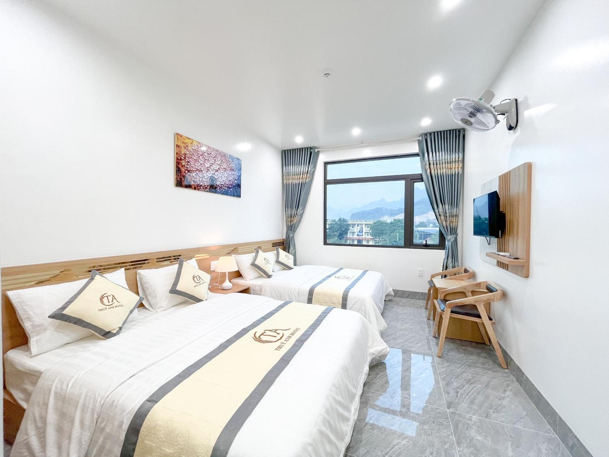 Thuy Anh Hotel Ха Жианг Екстериор снимка